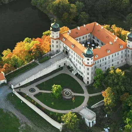Royal * Dobříš